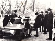 Клуб юных техников ЧЭМК – 1975 г. (справа – директор Борис Матвеевич Криволапов) 