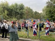 В Калининском районе наградили авторов цветочных клумб