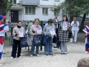В Калининском районе наградили авторов цветочных клумб