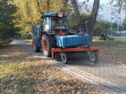 В Калининском районе активно проходят осенние субботники